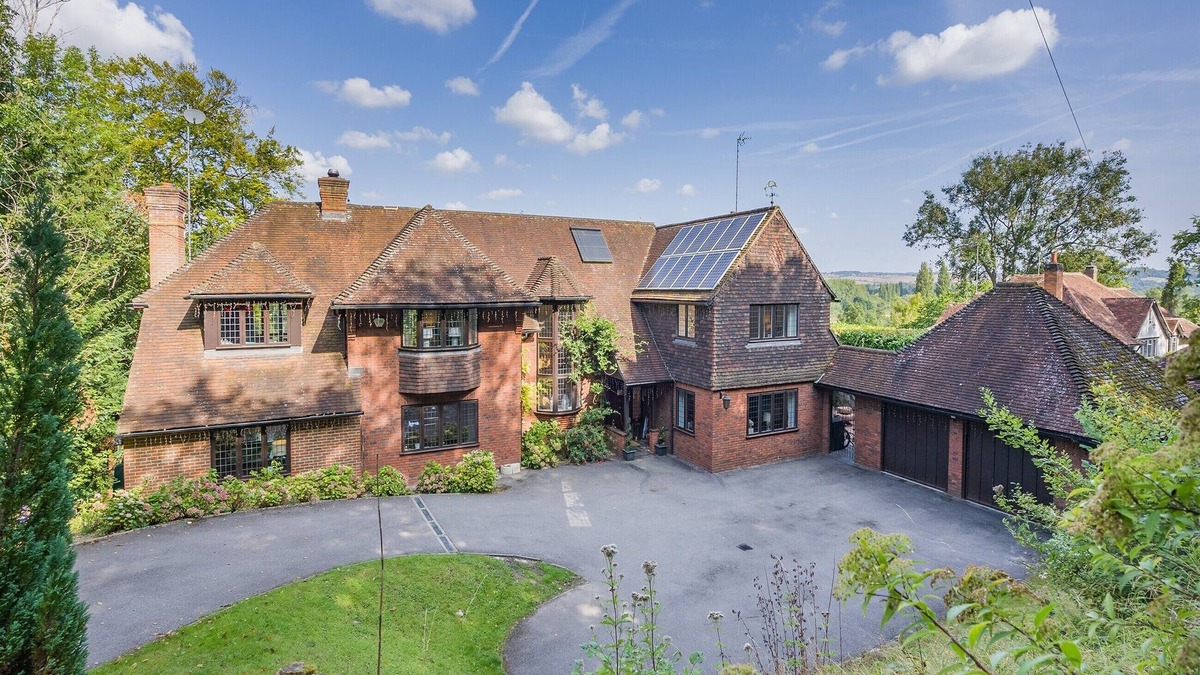 Maidenhead Cottage | 5 bedroom accommodation in Marlow
