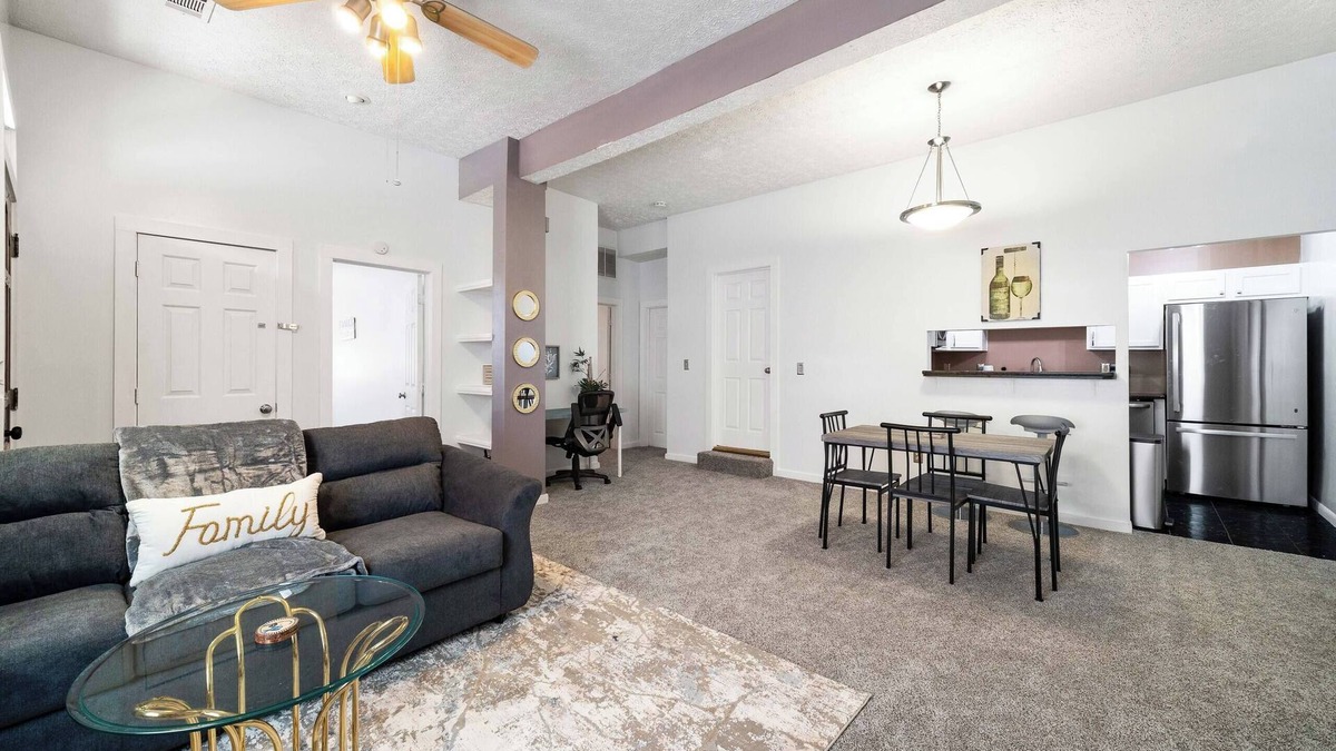 Short North Apartment | 5-bedroom Duplec in Collins, amazing Columbus