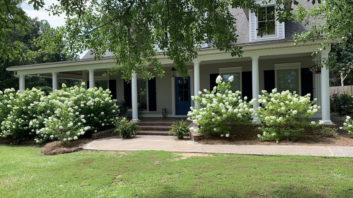 Water Valley House | 5 Bedroom Farmhouse Chic in Lafayette Cty.15 Minutes from Downtown Oxford