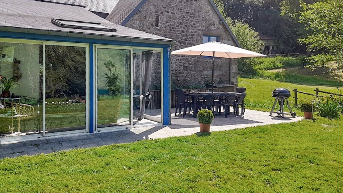 La Trinite House | 5 bedroom awesome home in Villedieu-les-Poêles