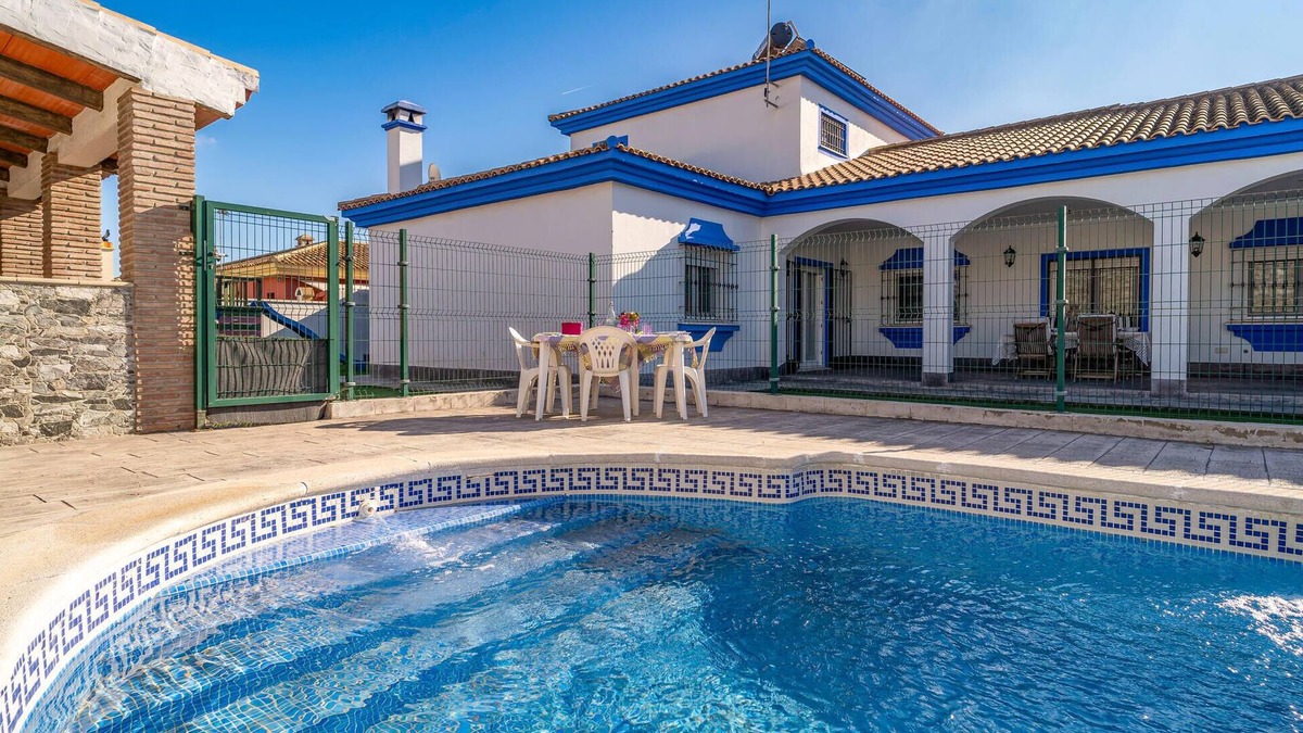 Los Barrios House | 5 bedroom gorgeous home in Los Barrios