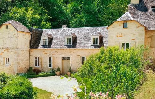Sarrazac House | 5 Bedroom Gorgeous Home In Sarrazac