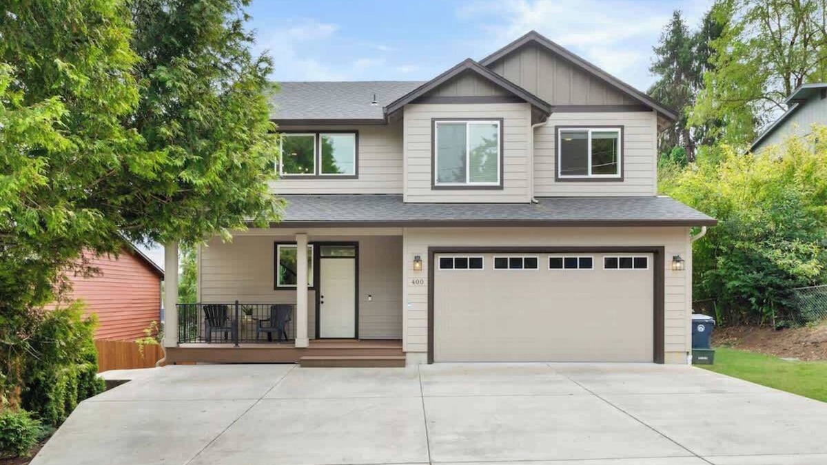 Camas House | 5 Bedroom Home w/Guest Suite & Private Sauna
