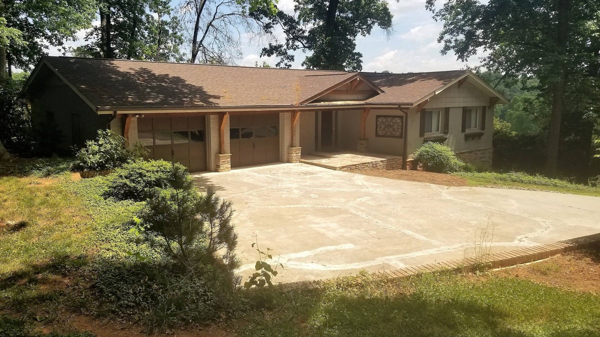Conover House | 5 bedroom House in Rock Barn Golf & Spa