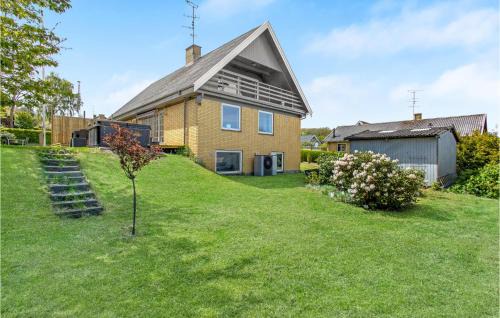Sandkaas House | 5 Bedroom Lovely Home In Allinge