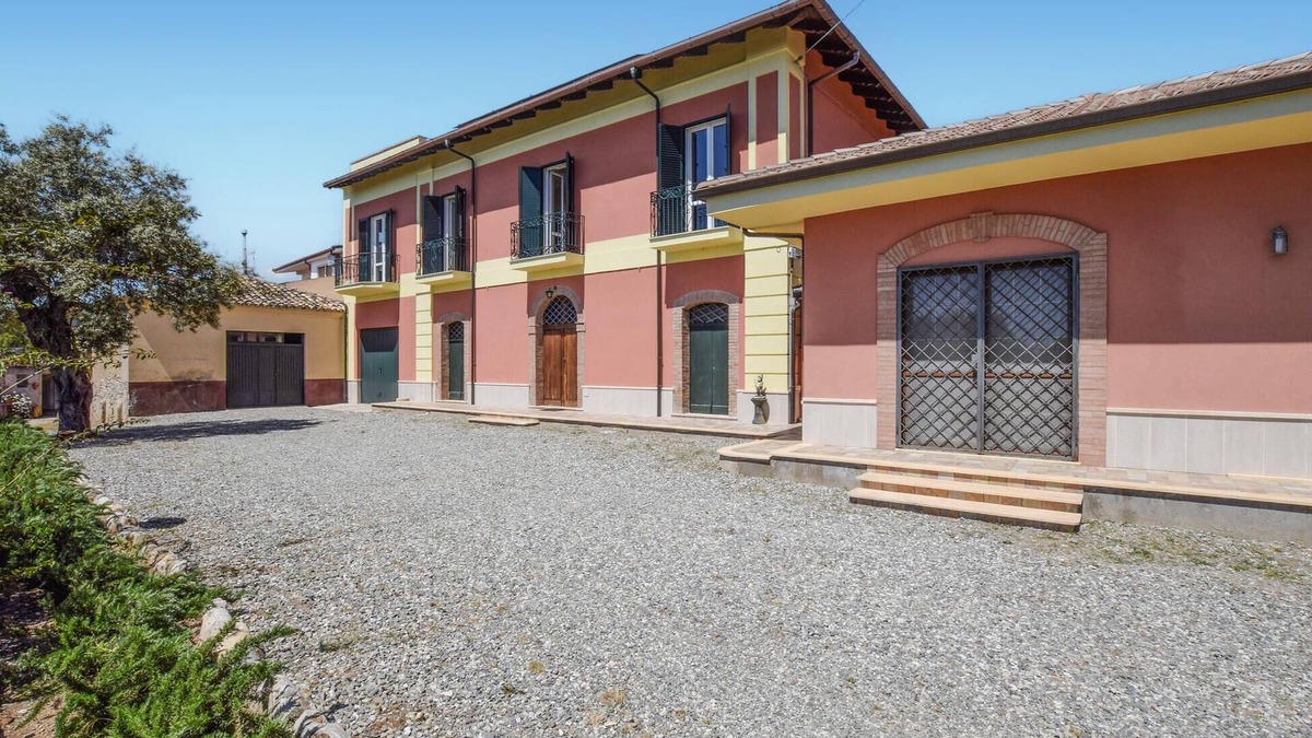 Bovalino Marina House | 5 bedroom nice home in Bovalino