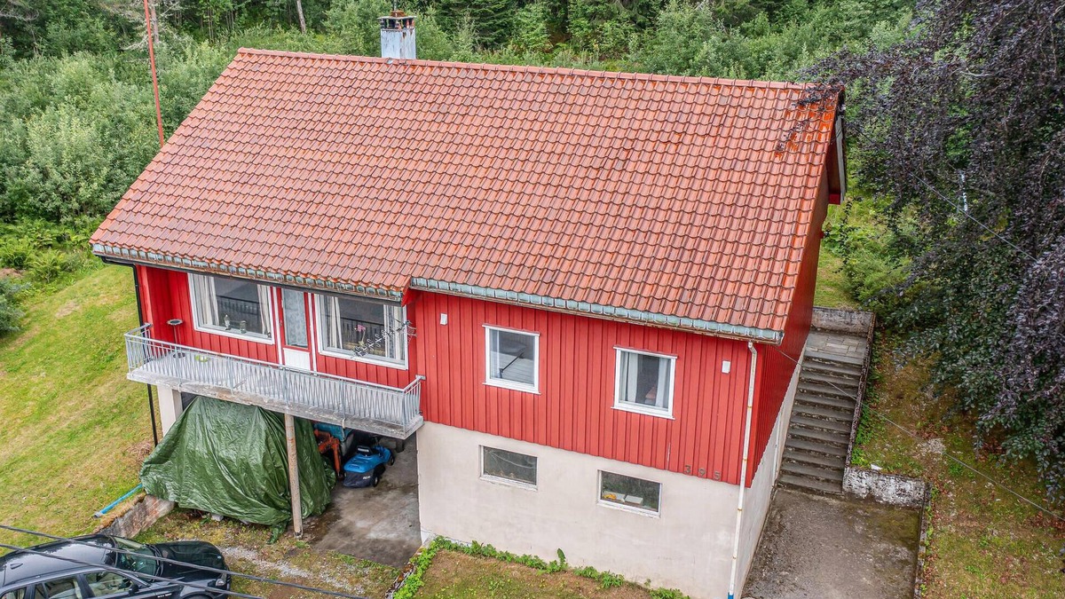 Vestnes House | 5 bedroom pet friendly home in Vestnes