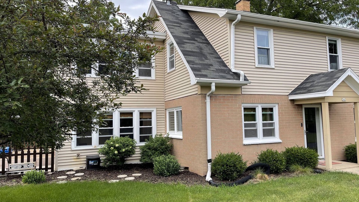 Mount Pleasant House | 5-Bedroom Sleeps up to 12 + Spacious!