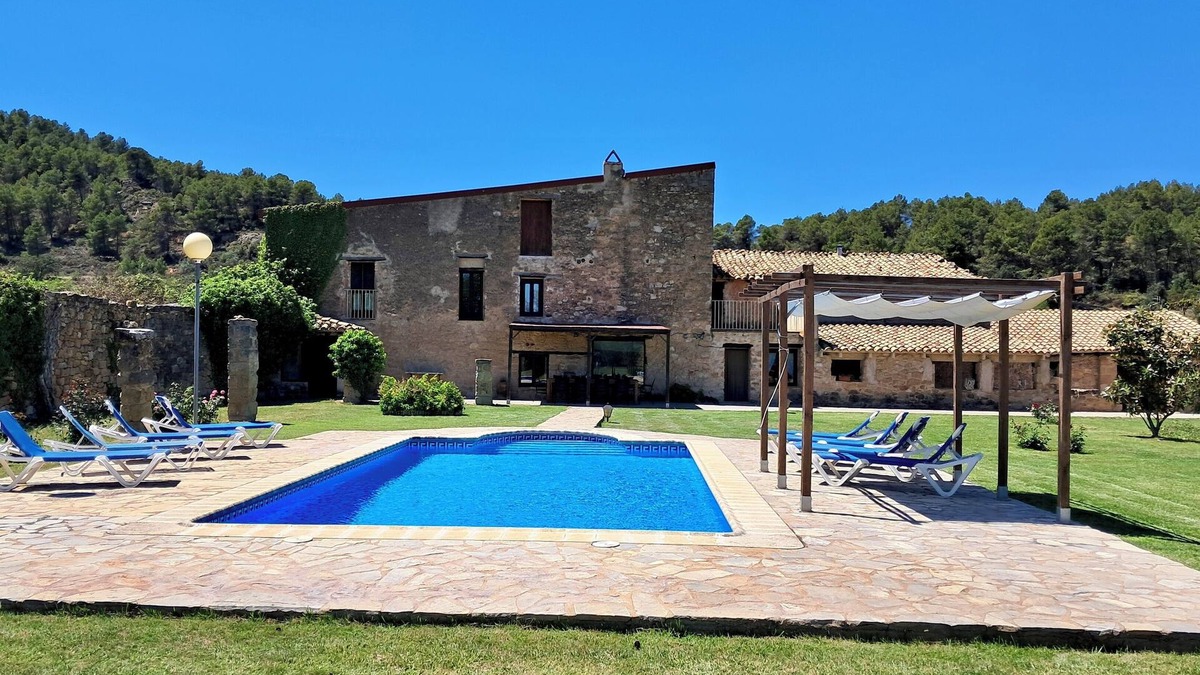Horta de Sant Joan Villa | 5 bedroom Villa with Large Pool and Garden in southern Catalonia
