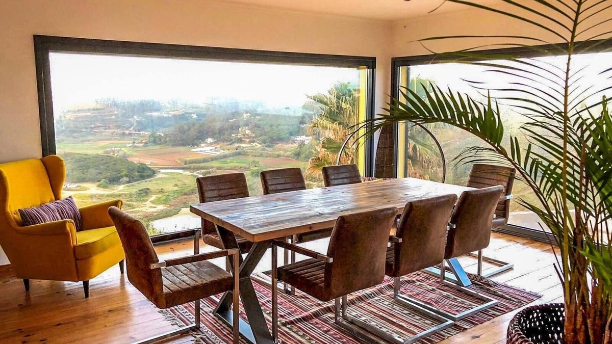 Barril de Cima Villa | 5 Bedroom Villa near Ericeira with sun terraces and heated outdoor pool