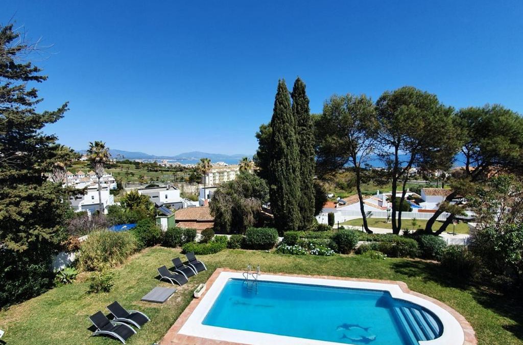 Castillo de Sabinillas Villa | 5 Bedroom Villa with HEATED Pool with breath-taking Sea Views, Walking distances to Shops Restaurants Beach