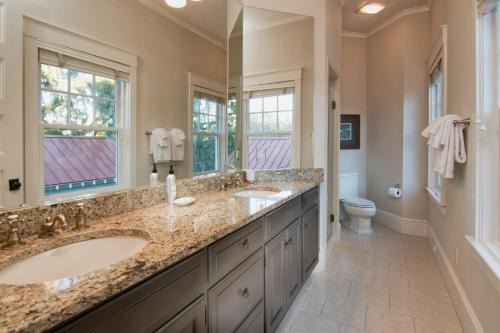 Palmetto Bluff House | 5 Bedroom Wilson Village Home 33