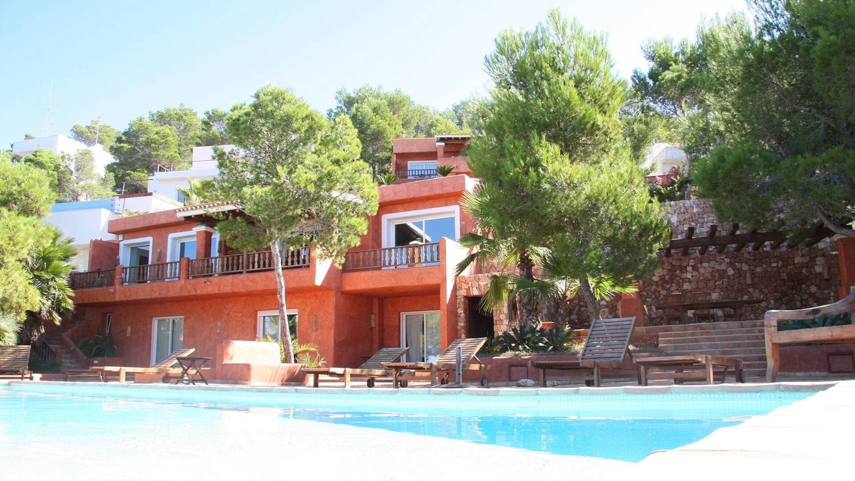 Sant Joan de Labritja Villa | 5 Bedrooms/5 bath+2toilet, Private Infinity Pool, 10-12 people, 5 ¨ form ibiz