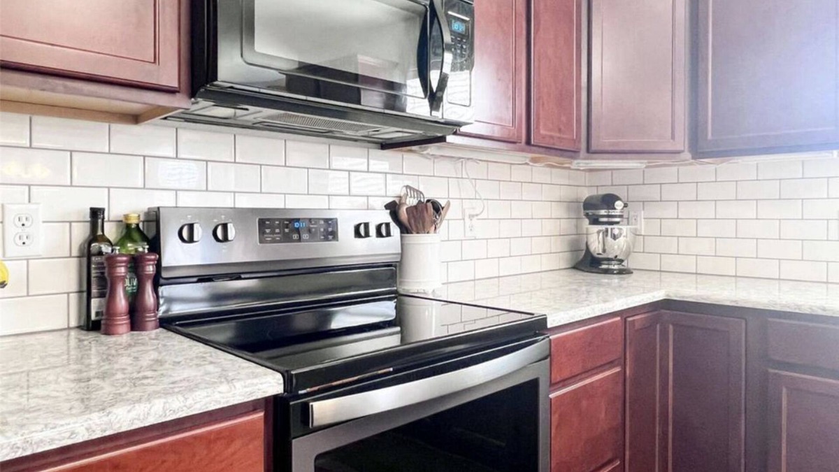 New Baden House | 5 bedrooms near SAFB