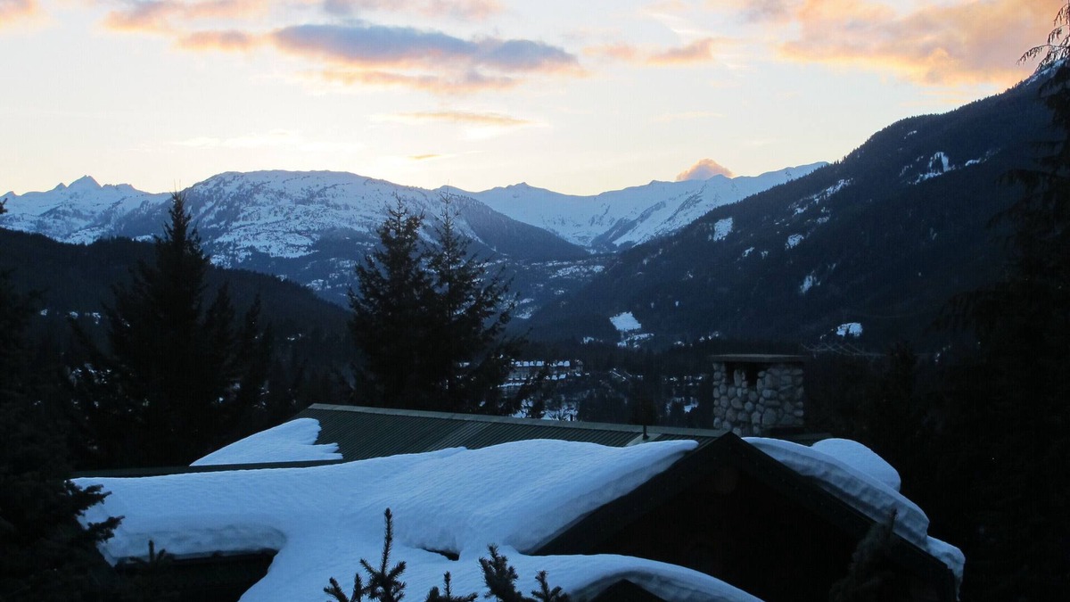 Nordic Estates Ski Chalet | 5 BR & 2.5 BA: Ski In/Ski Out With Spectacular Mountain Views