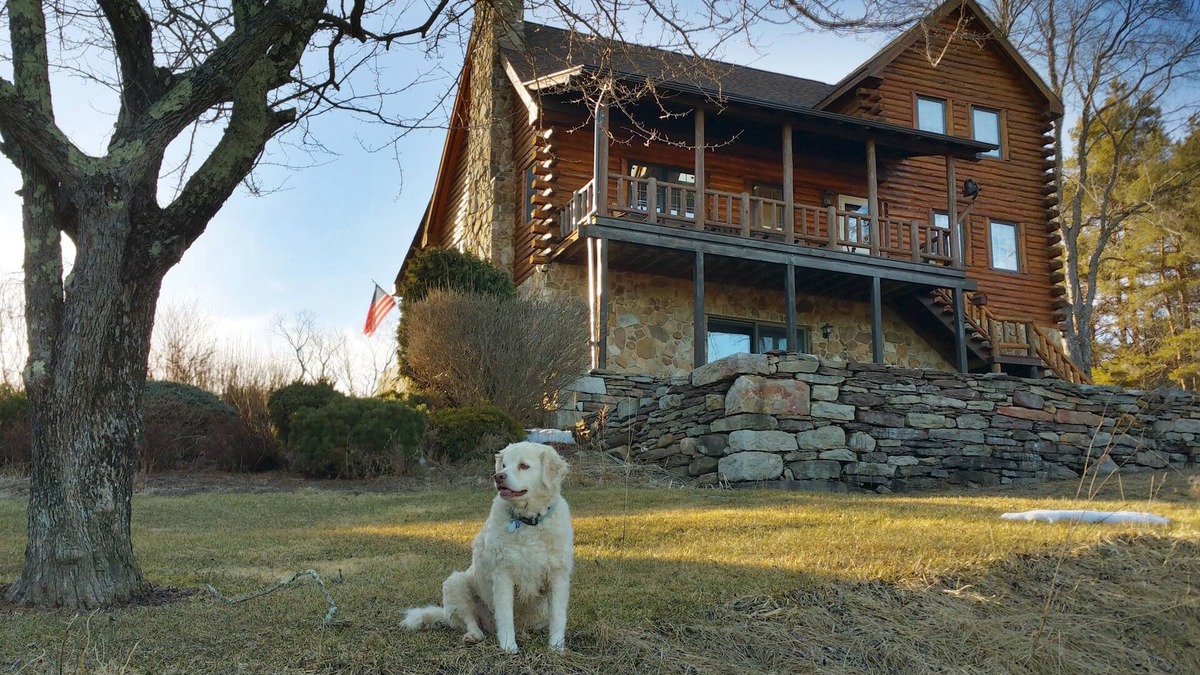 Arnot House | 5 BR 3 Full Bath Log Home 120 acres sleeps 10. Pickleball Court Read description
