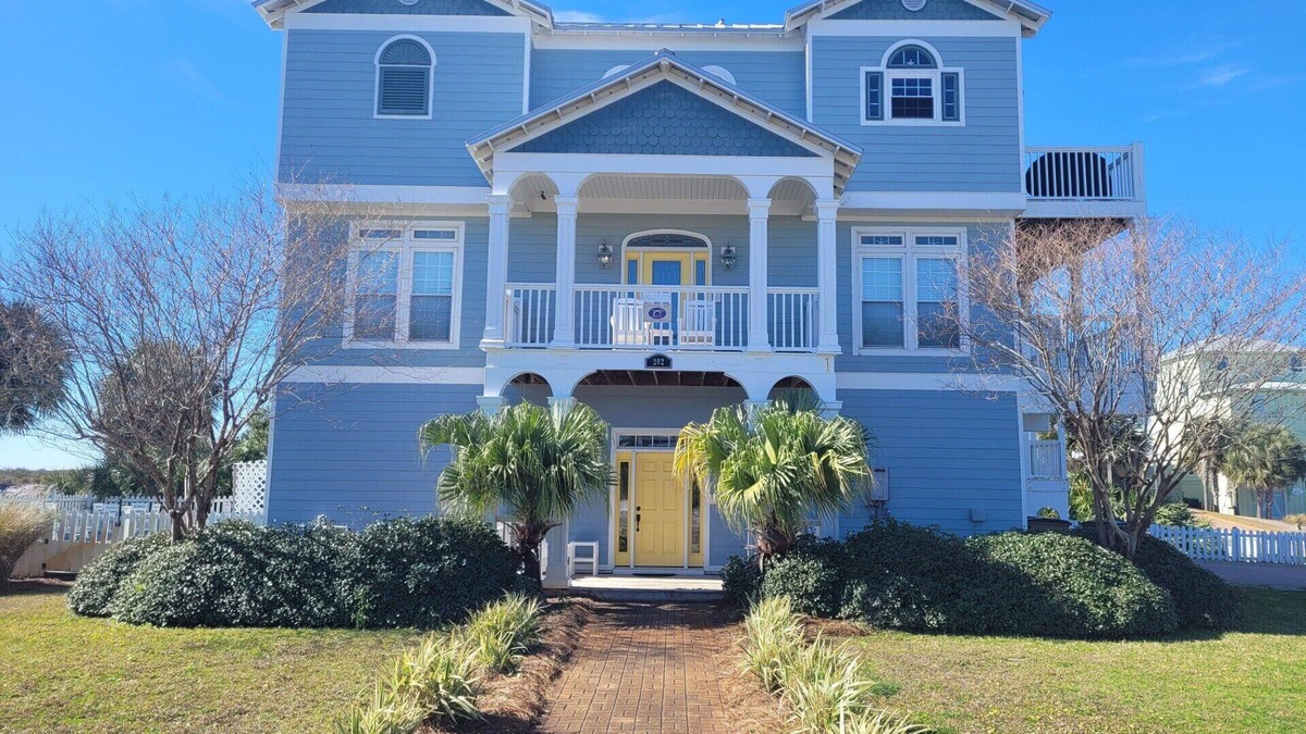 Seagrass House | 5 BR, 4.5 Bath, Private Pool, Sleeps 17.