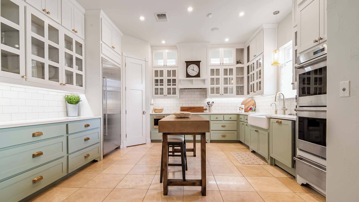 Fredericksburg House | 5 BR, On 290 Wine Corridor, King Beds, Hot Tub