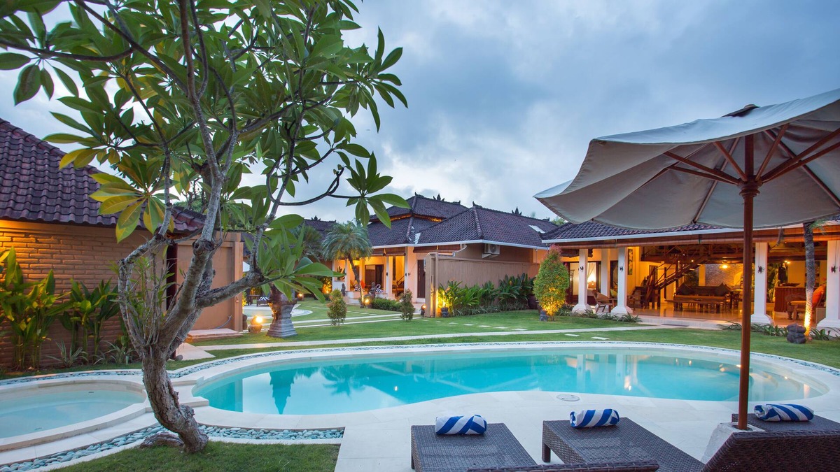 Dyanapura Villa | 5 BR villa with 2 pools seminyak,Bali