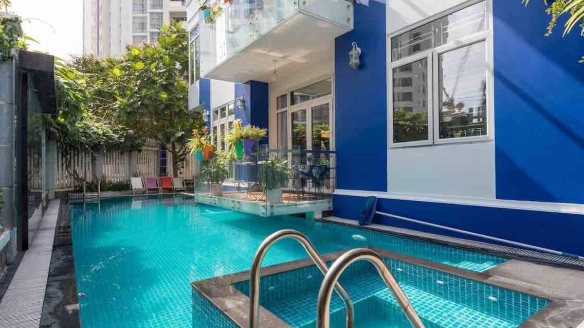 Thu Thiem Villa | ❤️5 BRs -6 bath- Pool VILLA✔️14pax ☘️prvt Pool ⭐️Karaoke♨️BBQ❤️Dist.2 (Estella Height)