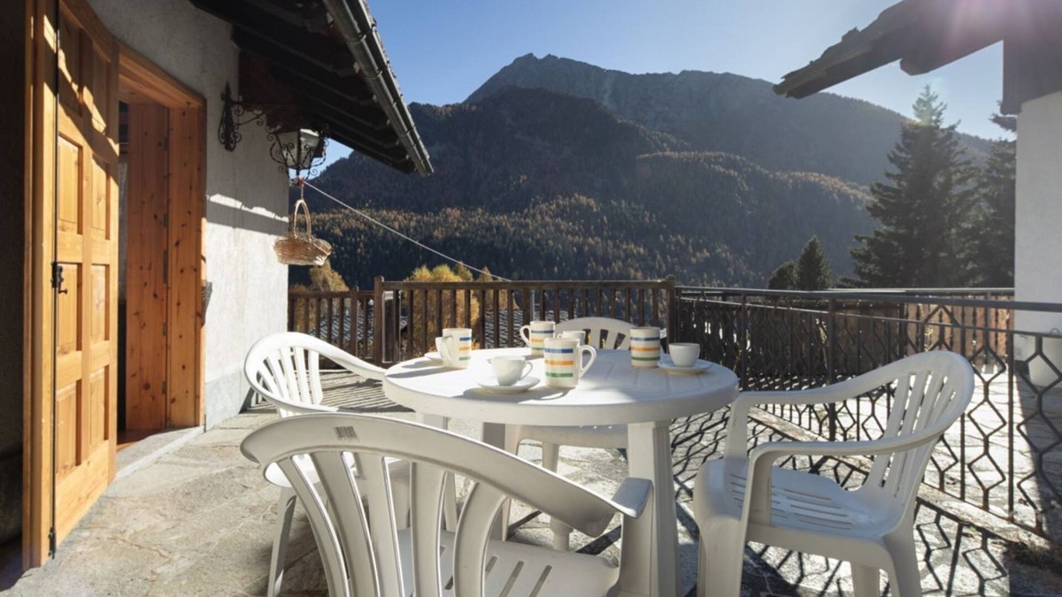 Pallenc Ski Chalet | 5' Bus to the Ski Slopes, Panoramic Chalet