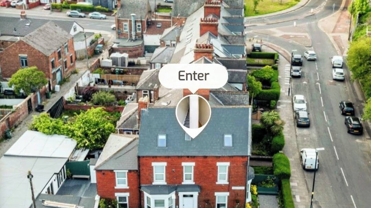 Hartlepool House | 5 double bedrooms all with en-suites, PPE room for offshore workers, games room