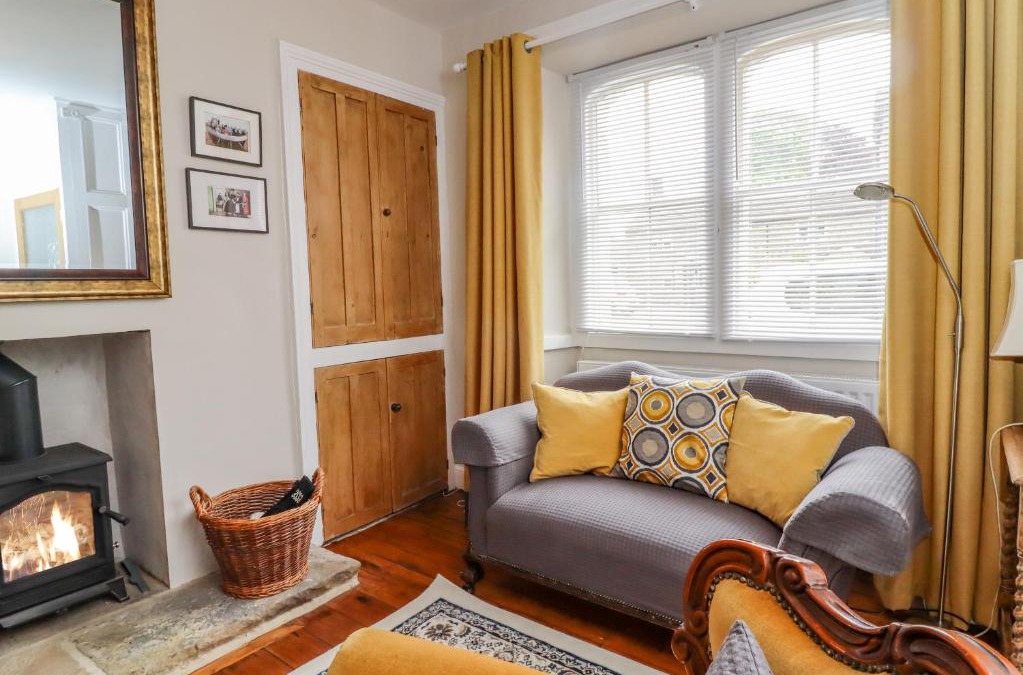 Eshton House | 5 East Street