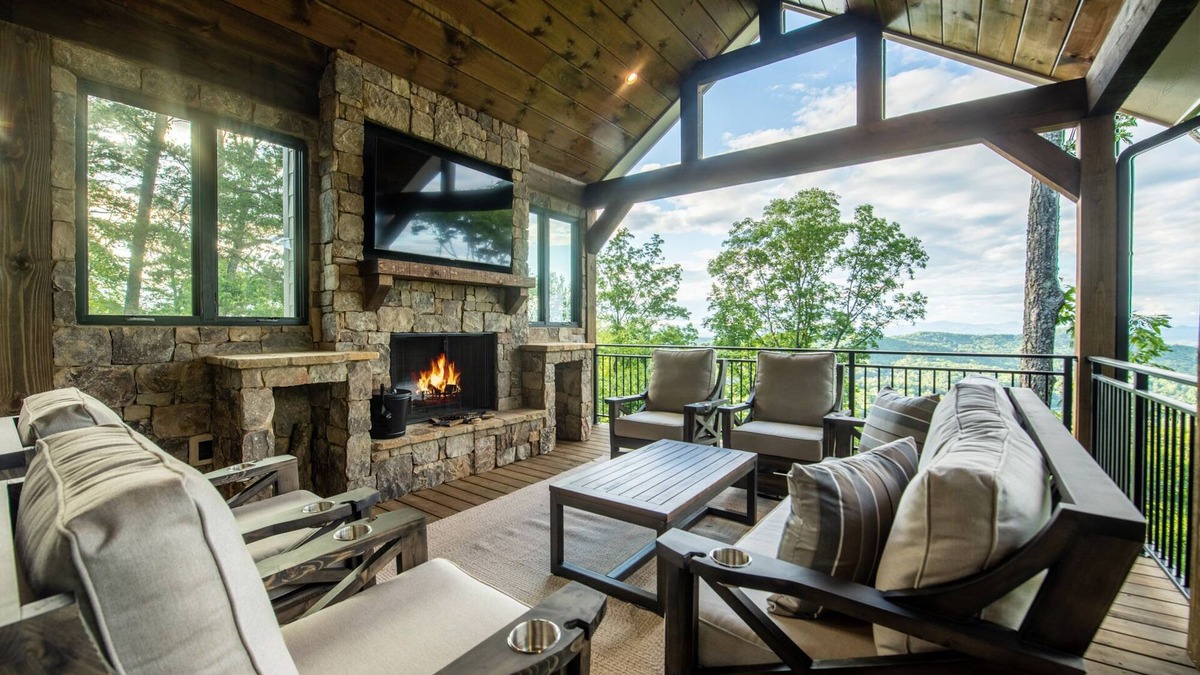 Blue Ridge House | 5 Hikes- Hot Tub, Amazing View, Aska Adventure Area