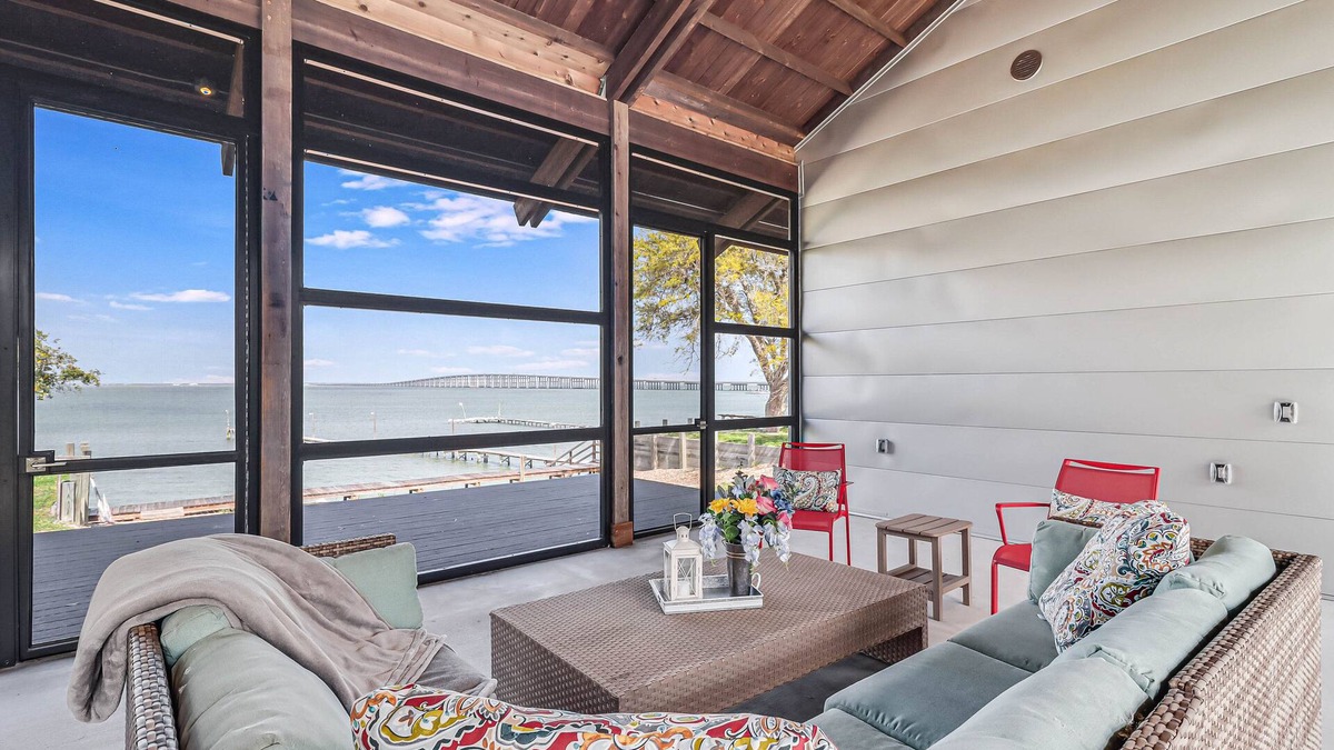 Rockport House | 5 houses on a 3 acre private waterfront property. Pier and kayak launch!