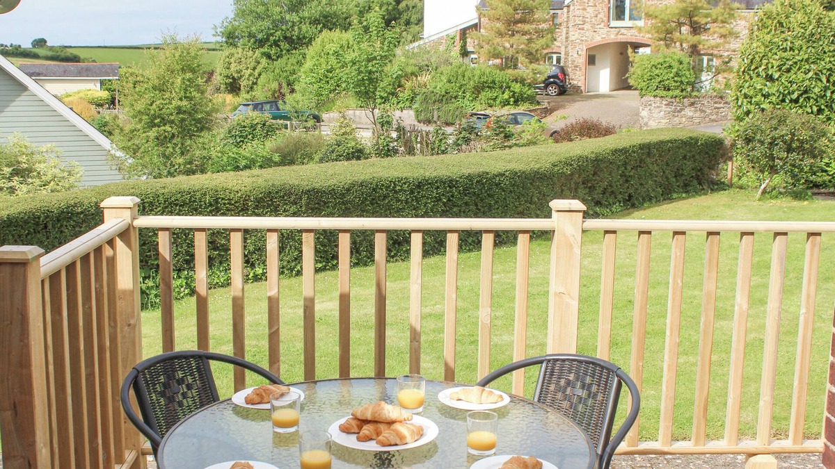 Bugford House | 5 KEEPER'S COTTAGE, HILLFIELD, family friendly in Dartmouth