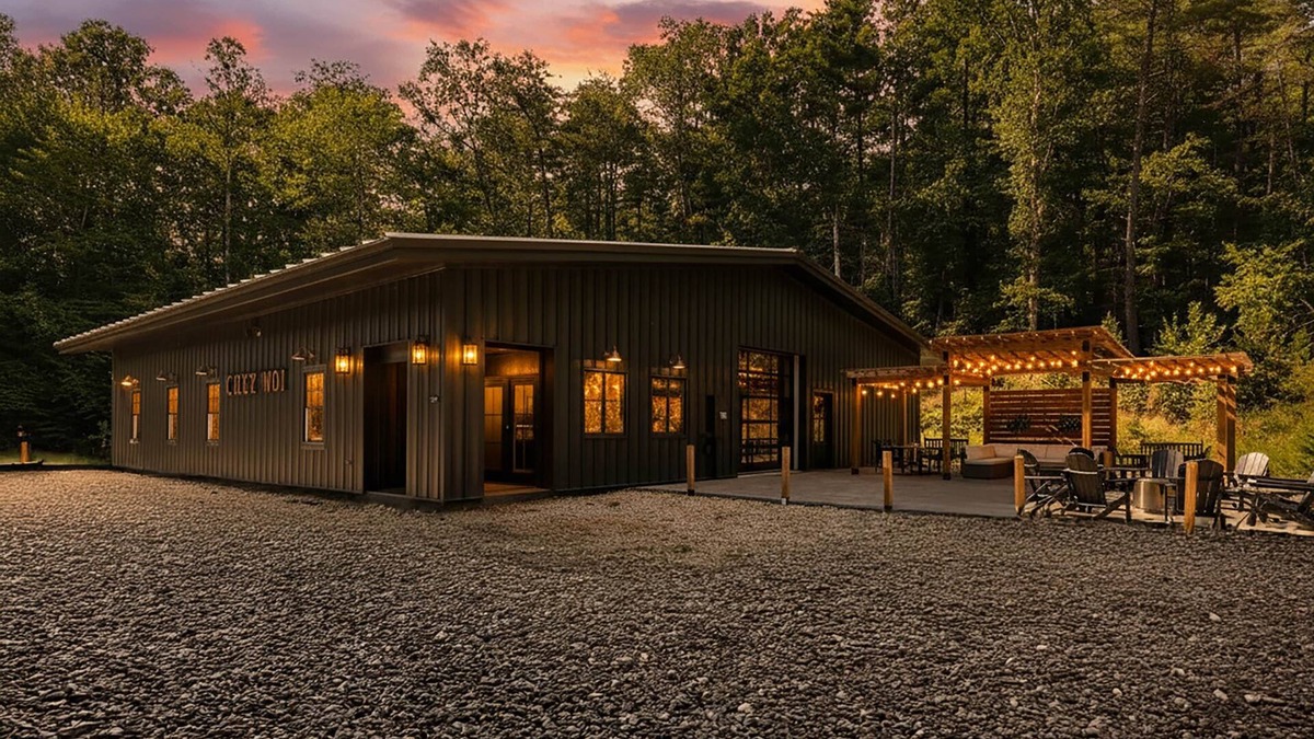 Nellysford House | 5 King Beds | Sleeps 18 | Game Room | Brew Trail