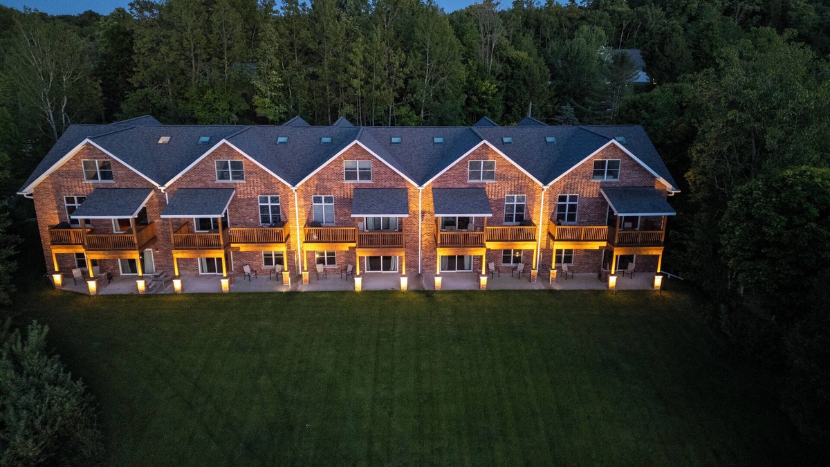 Ludington Condo | #5 Lake Front Condo - Hamlin Lake, Ludington, MI - 10 Guests