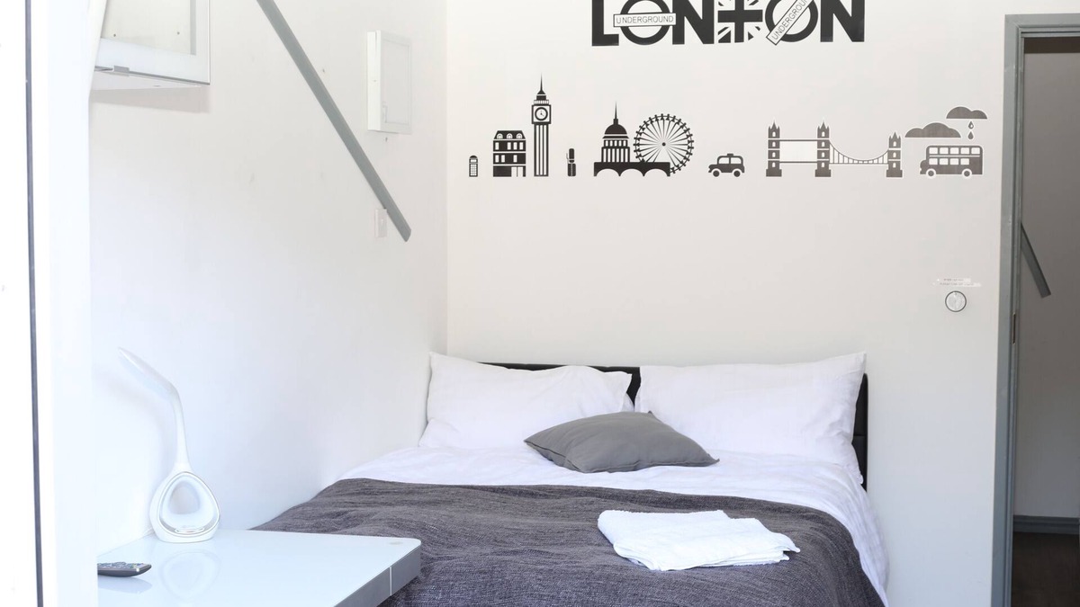 Canning Town North House | 5 Luxurious Bed Room House Corporate Let Air Conditioning