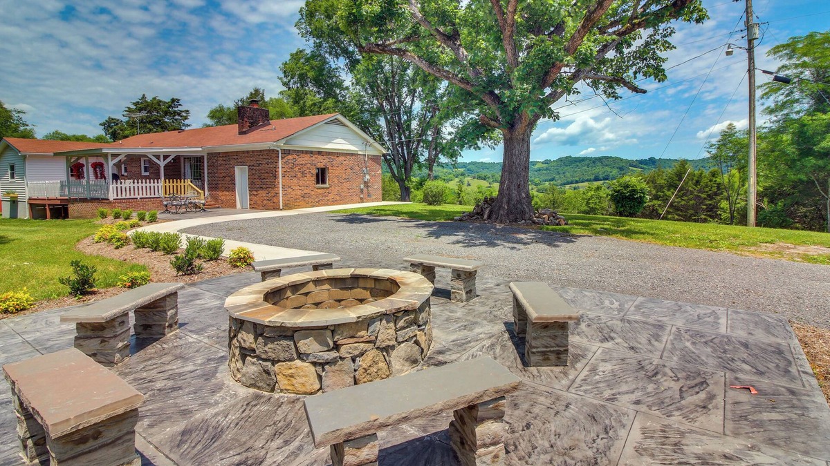 Buffalo Valley House | 5 Mi to Center Hill Lake: Buffalo Valley Home