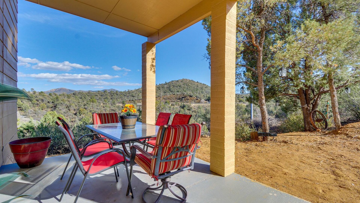 Yavapai Hills Cabin | 5 Mi to Dtwn Prescott: Home w/Deck & Mtn Views