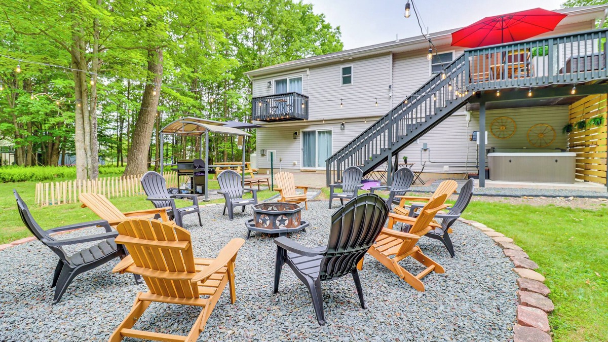 Long Pond House | 5 Mi to Lake Naomi: Home w/Hot Tub & Fire Pit