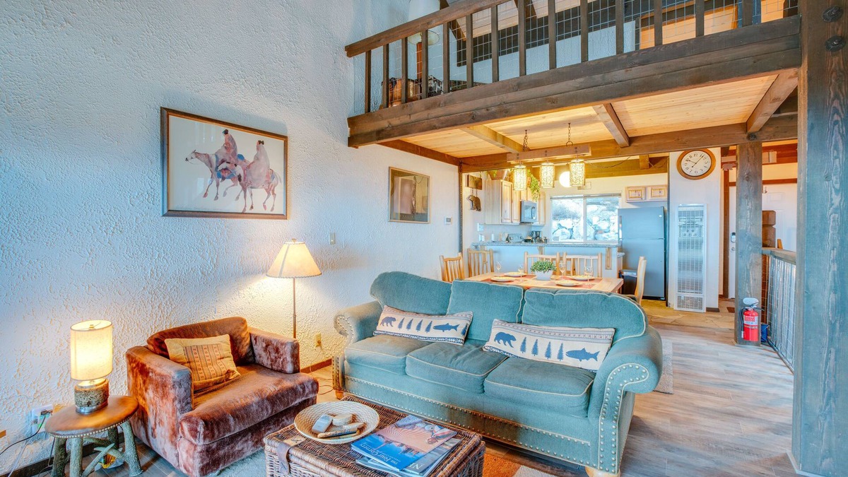 Tahoe Village House | 5 Mi to Lake Tahoe: Stateline Townhome