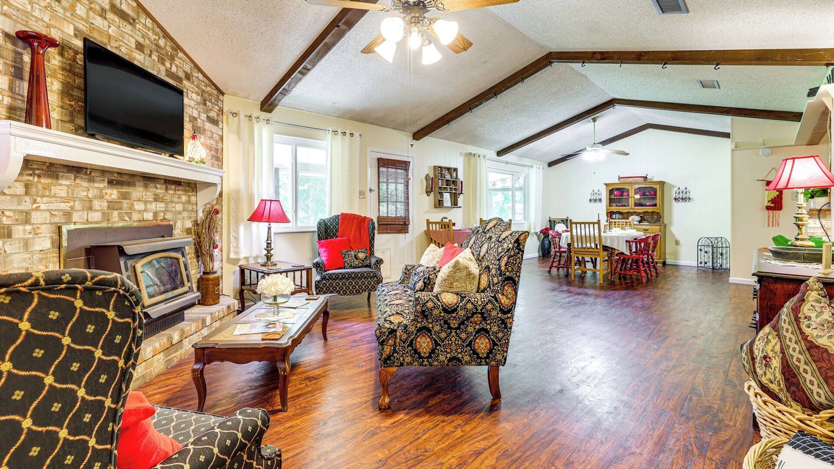 New Braunfels House | 5 Mi to New Braunfels: Family-Friendly Retreat
