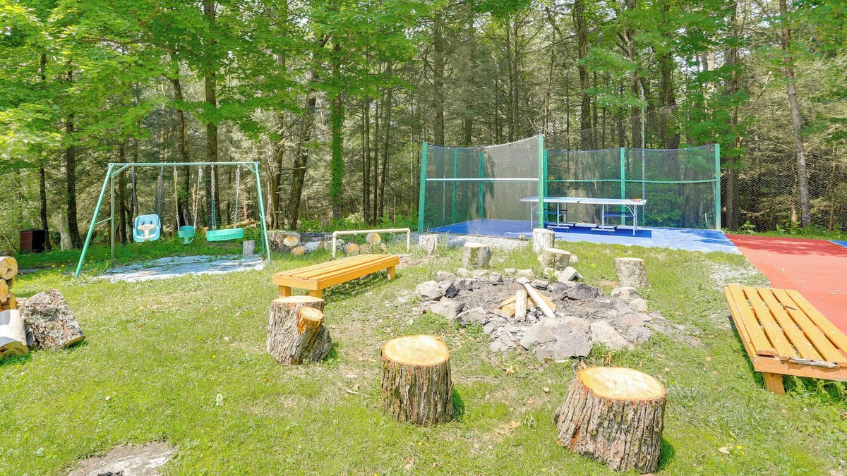 Mongaup Valley Cabin | 5 Mi to Swinging Bridge Reservoir: Cabin w/Porch!