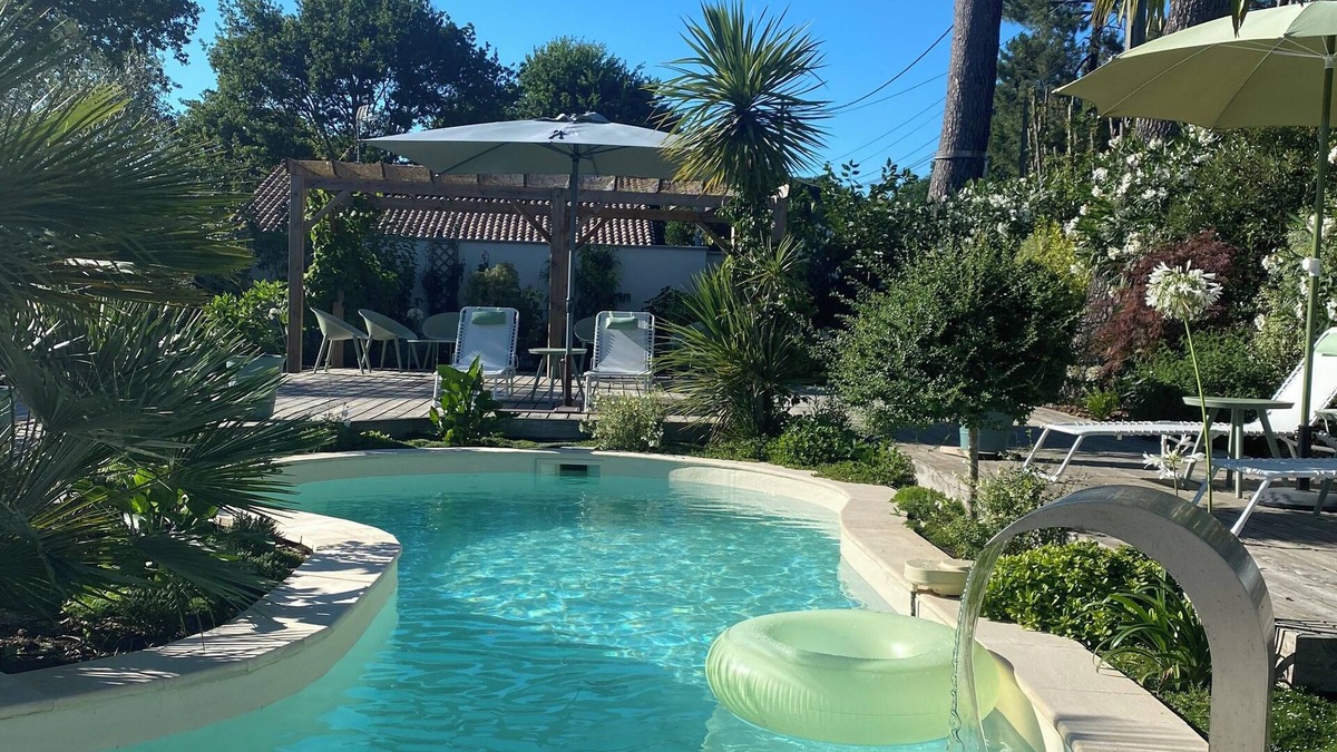 Gujan-Mestras Villa | 5 min from Gujan beach and leisure parks villa with swimming pool - dogs welcome