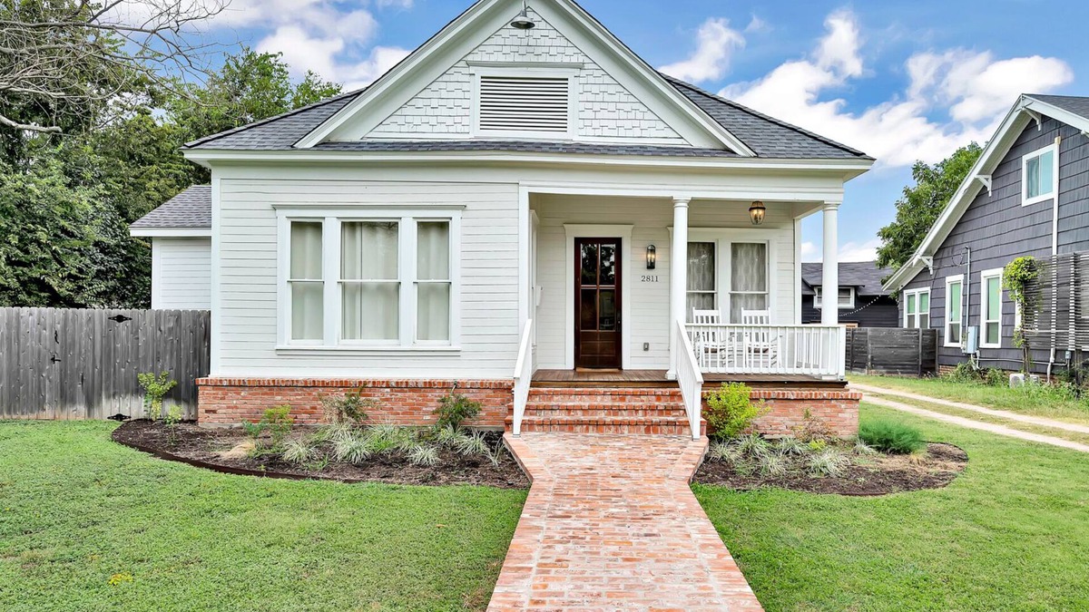 Austin Ave. House | 5 Min. From Magnolia Silos and Newly Updated!