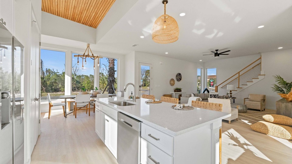 Marineland Acres House | 5 Min to Beach - 3BR | Games-Pet Friendly