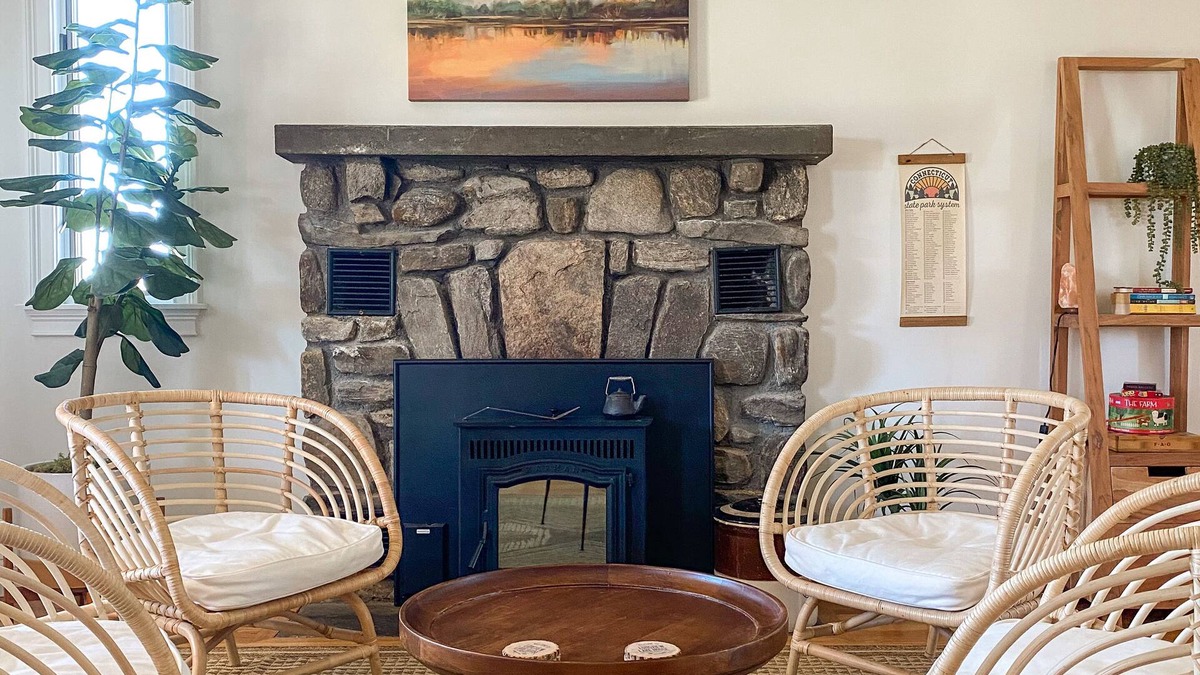 New Fairfield House | 5 min walk to private beach