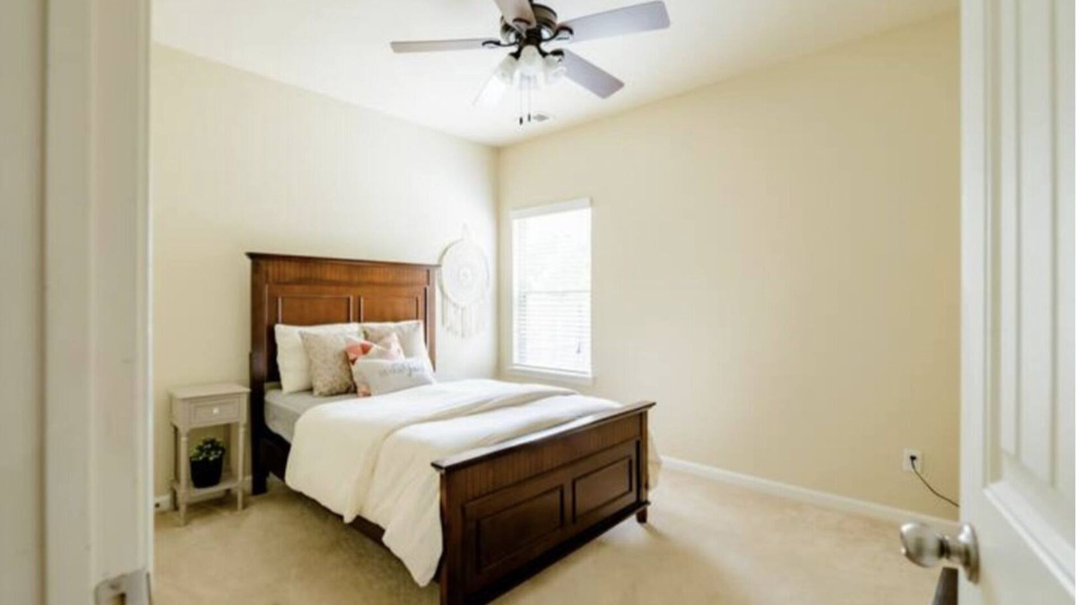 Phenix City House | 5 mins to Downtown Columbus & 20 to Fort Moore - Private Bathroom and Bedroom