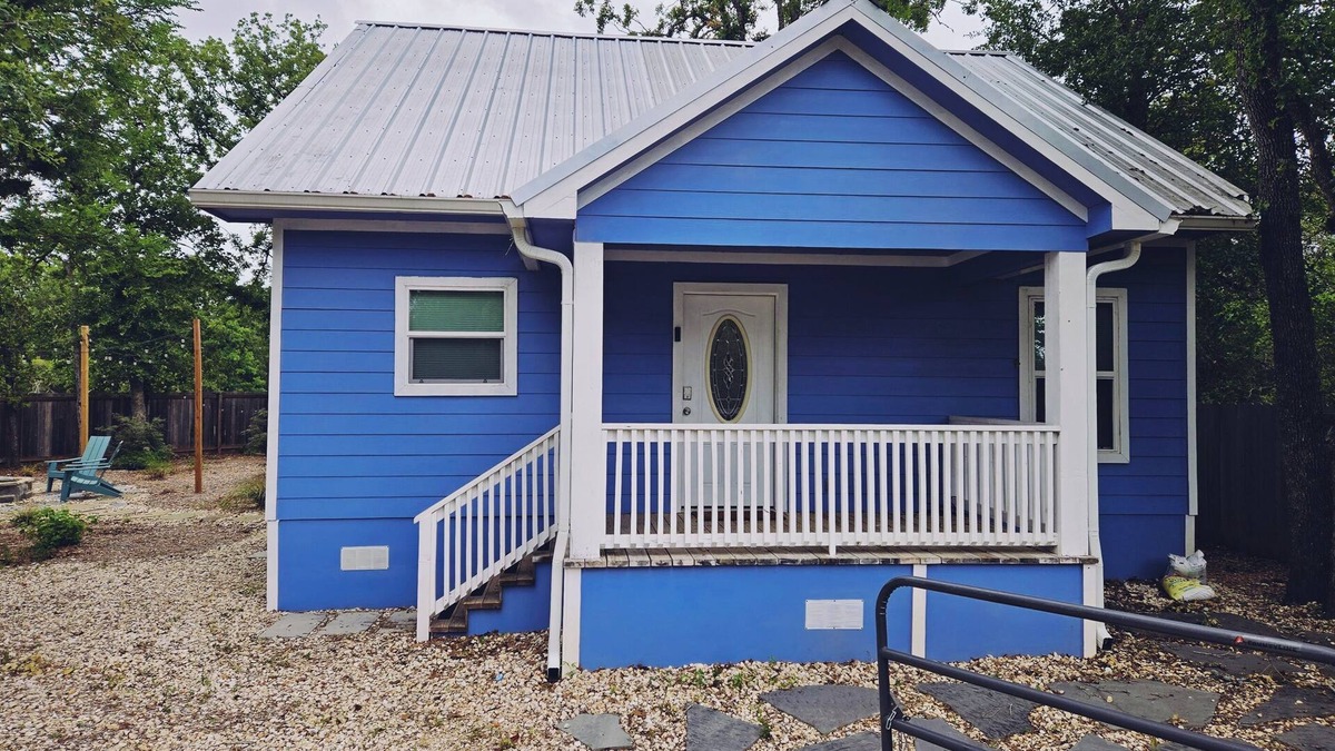 Somerville Cottage | 5 mins to Lake | Sleeps 7 | Boat Parking