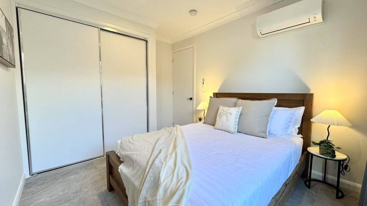 Sunnybank House | 5 mins' Walk to Sunnybank Market Square|2B2B luxe retreat