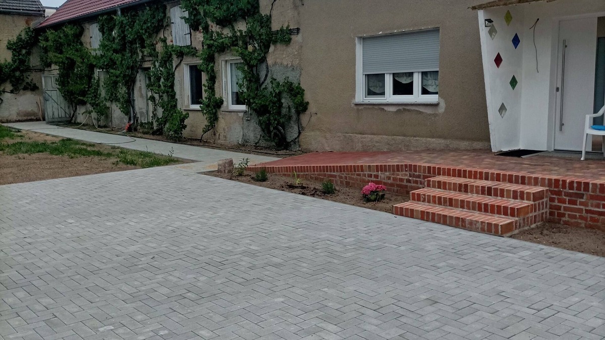 Falkenberg Apartment | 5 minutes from the Kiebitz-See recreation area. With terrace, barrier-free.