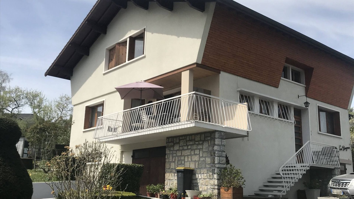 Seynod Apartment | 5 minutes from Annecy? Apartment on 2nd floor of a house with large garden