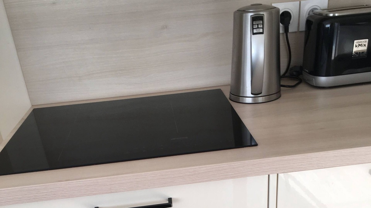 Antony Apartment | 5 minutes from a large park, shops and transport
