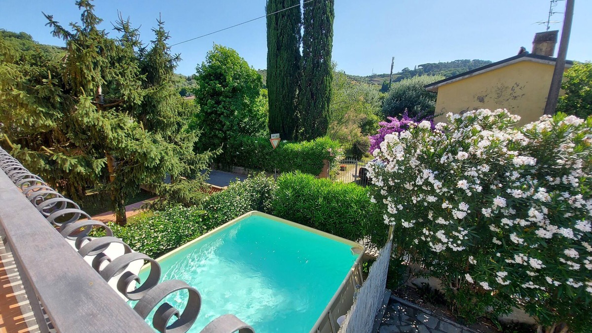 Stiava House | 5 minutes from the sea. close to Lucca, Florence and Pisa.